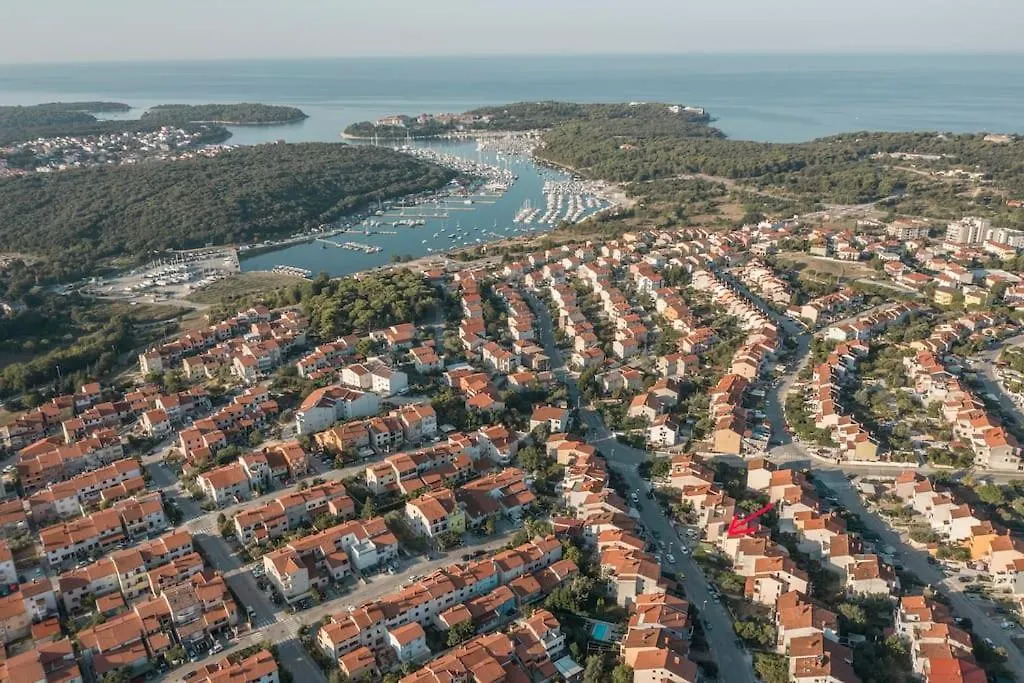 Apartment Lori Pula 0*,  Croatia