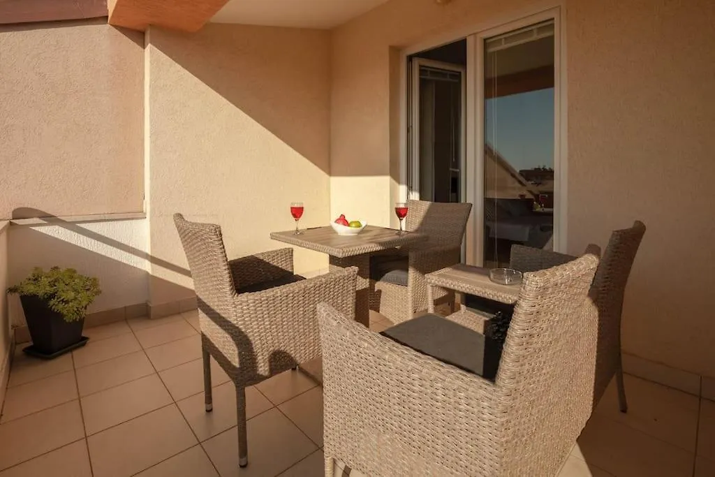 Apartment Lori Pula